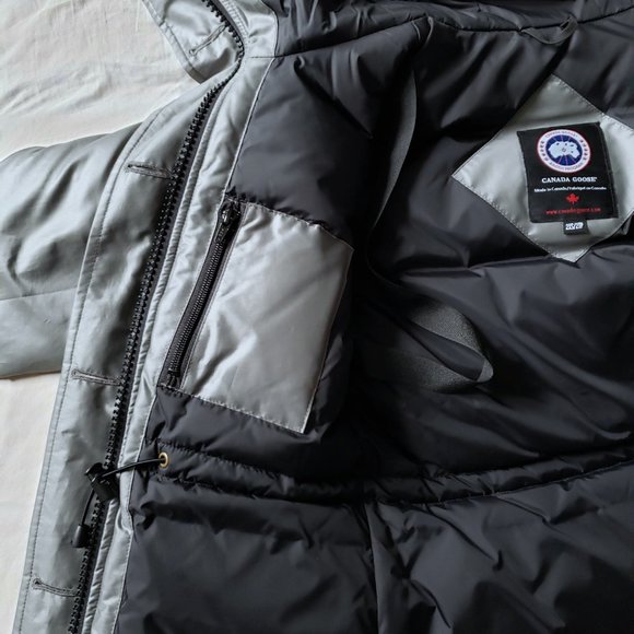 Canada Goose Black Label Montebello Parka (XXS) - Picture 8 of 13